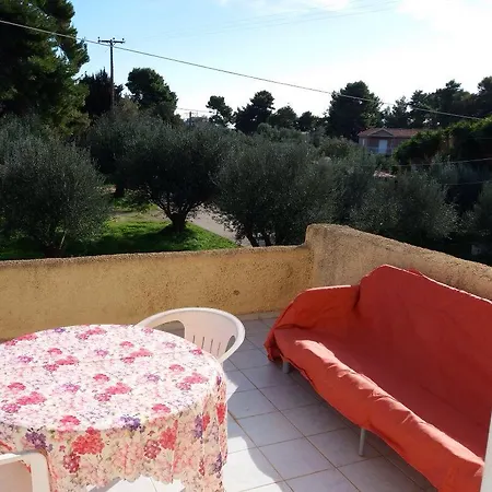 Апартаменты Yellow House Ласси