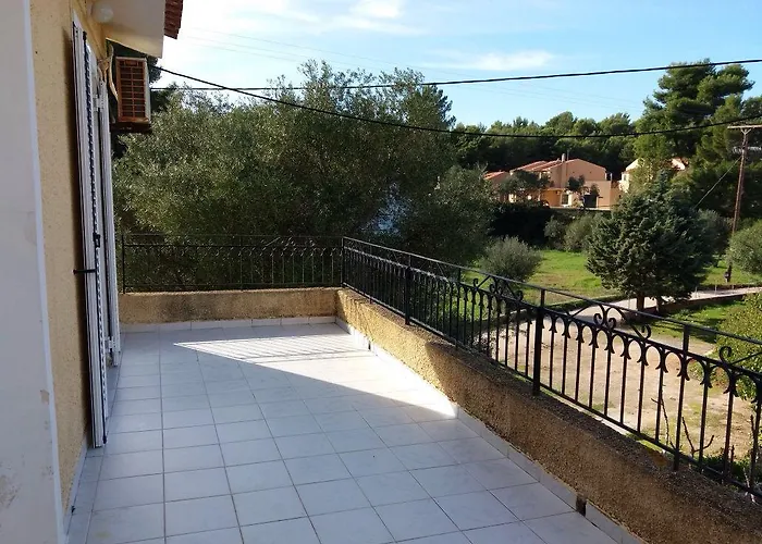 Daire Yellow House Lassi (Kefalonia)